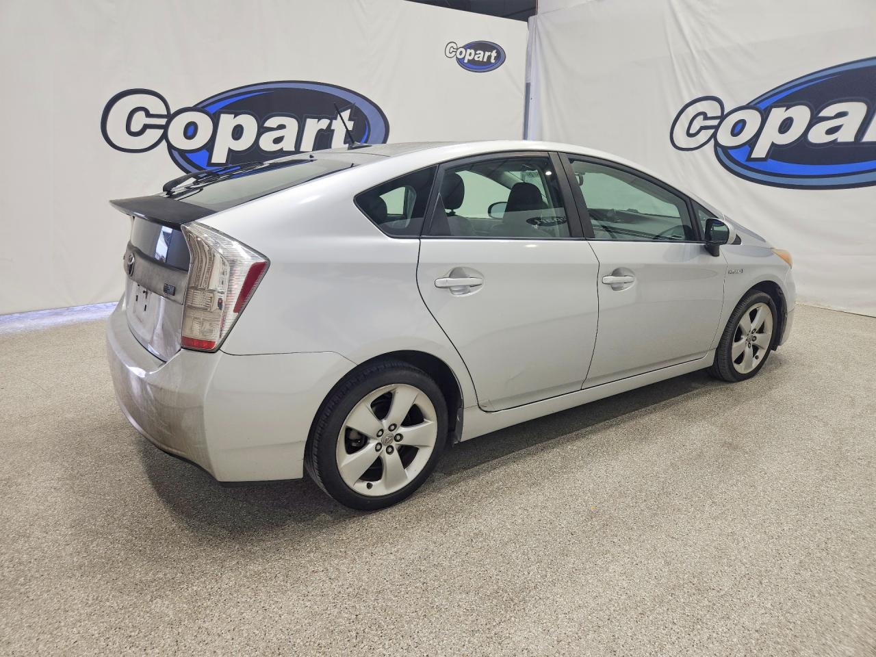 2010 Toyota Prius V Silver vin: JTDKN3DU5A1058268