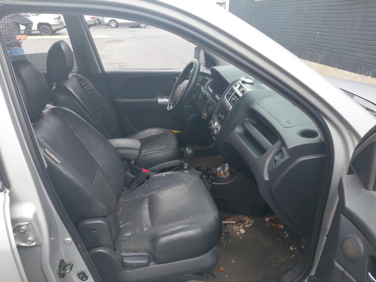 2006 Kia New Sportage Серебряный vin: KNDJE723167219829