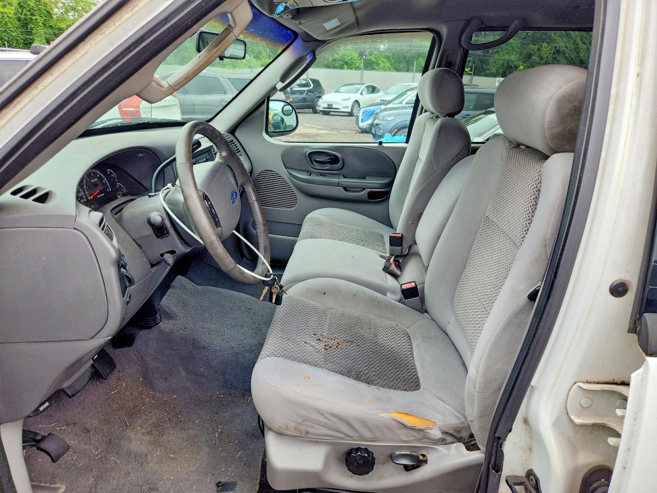 2003 Ford F150 Supercrew White vin: 1FTRW08603KC71437