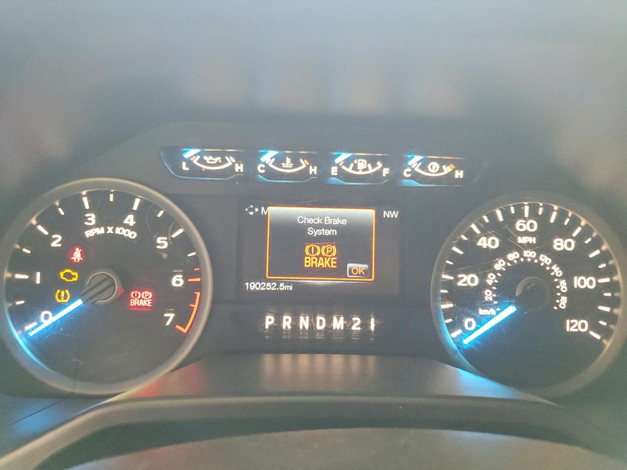 2015 Ford F150 Super Cab Silver vin: 1FTFX1EF2FFC28130