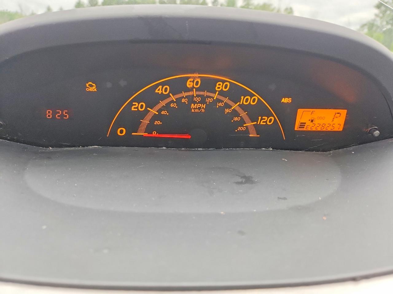 2009 Toyota Yaris Base Gray vin: JTDKT903795232612