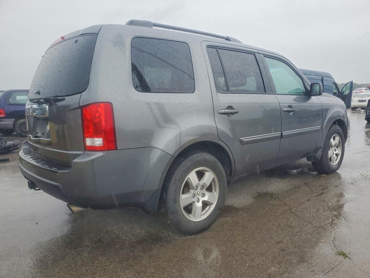 2011 Honda Pilot Exl Серый vin: 5FNYF3H56BB039487