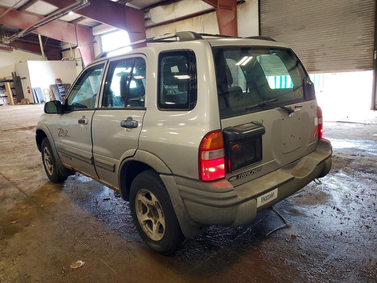 2002 Chevrolet Tracker Zr2 Silver vin: 2CNBJ734326907330
