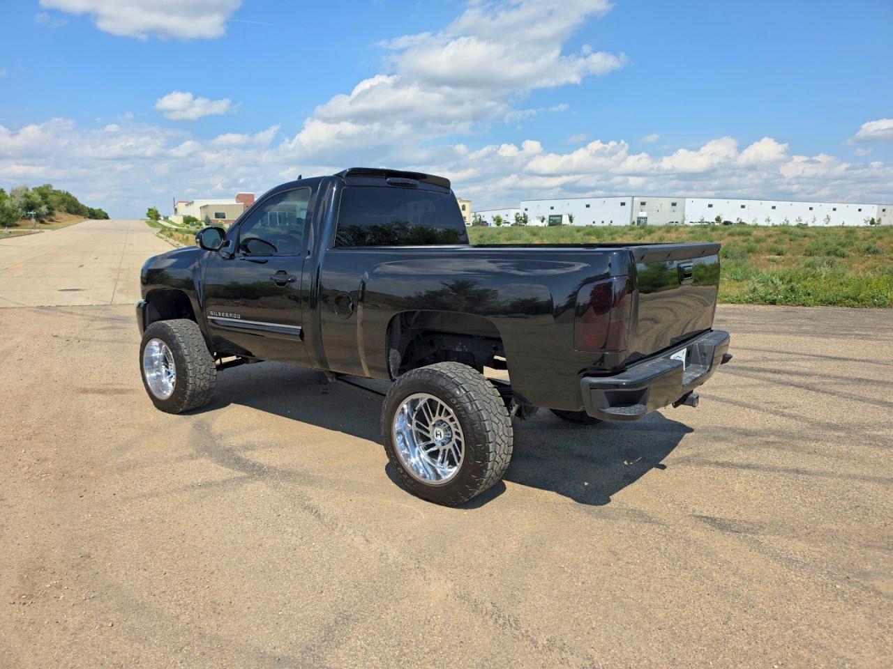 2007 Chevrolet Silverado K1500 Black vin: 1GCEK14007Z568223