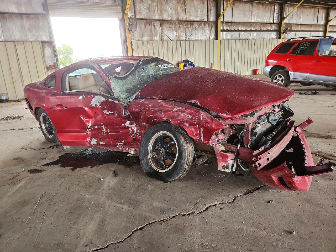 2005 Ford Mustang Maroon vin: 1ZVFT80N955152197