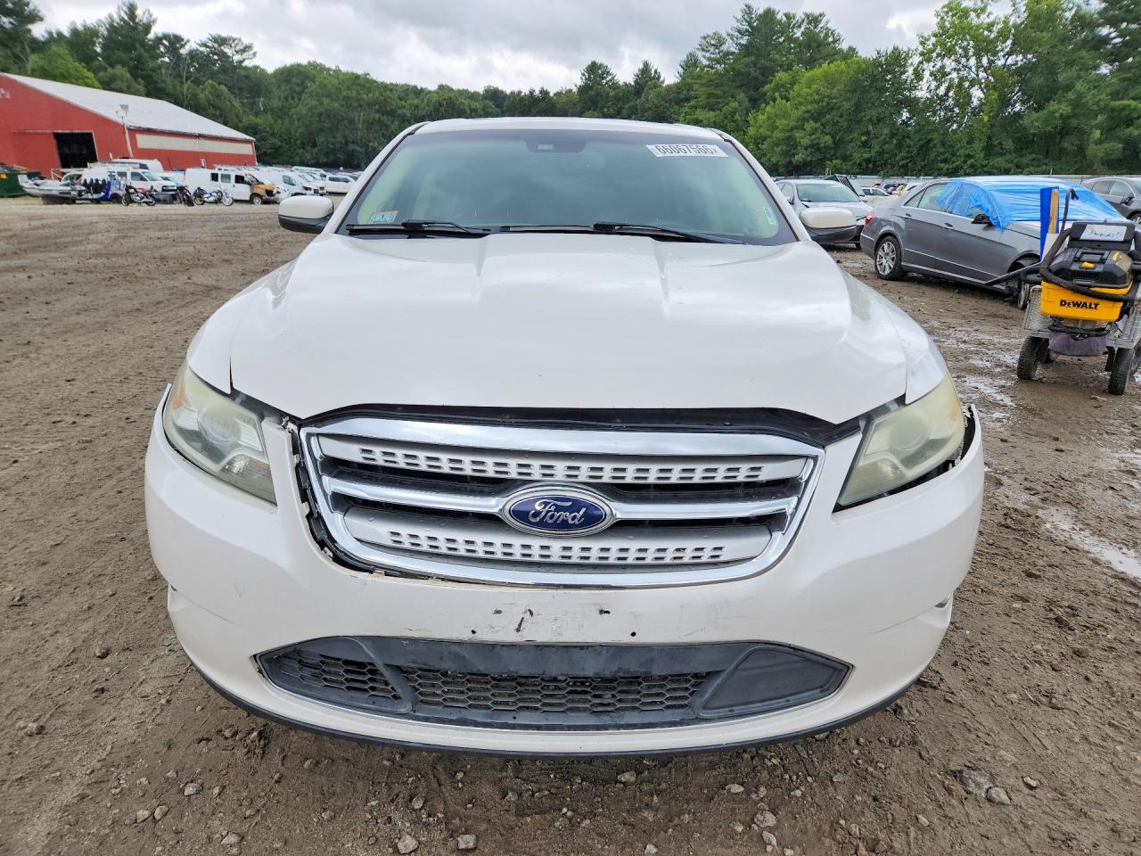2010 Ford Taurus Sho White vin: 1FAHP2KT9AG117365