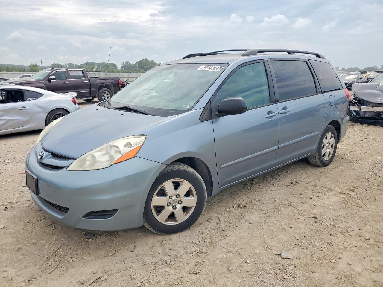 2010 Toyota Sienna Le 8-passenger Синий vin: 5TDKK4CC0AS305044