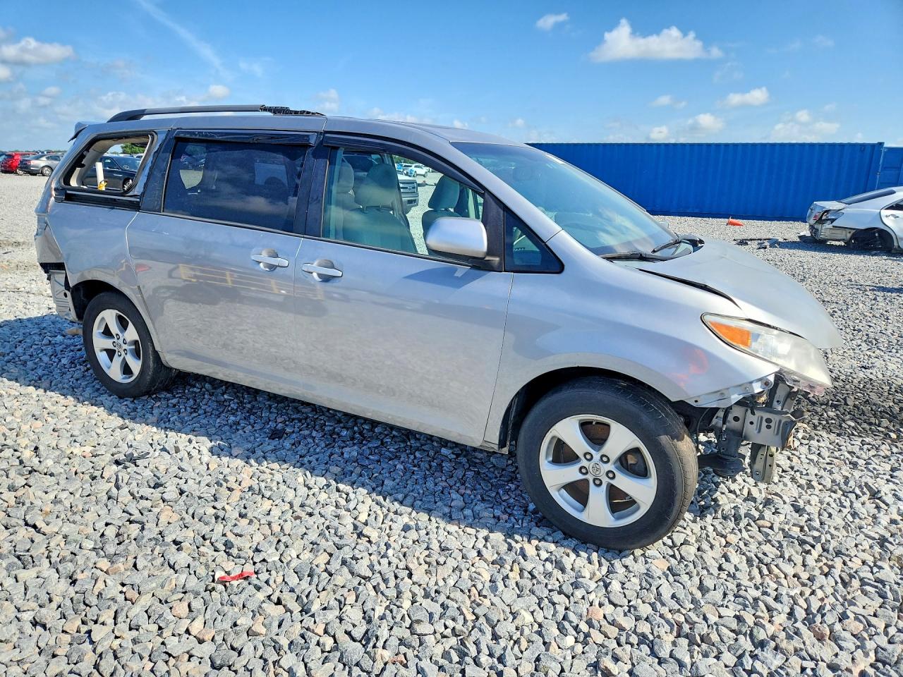 2015 Toyota Sienna Sport Silver vin: 5TDXK3DC4FS598694