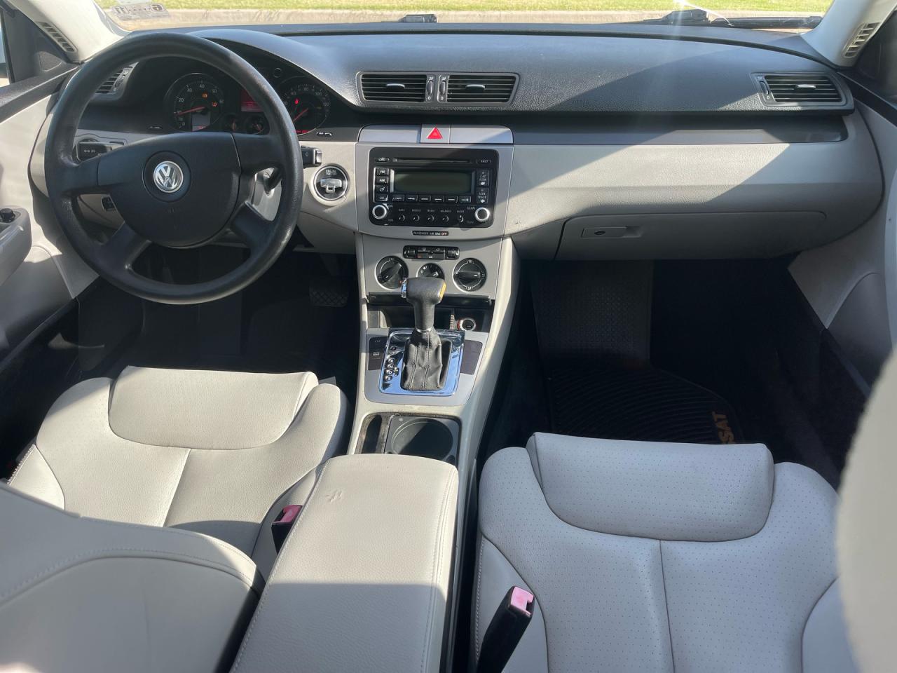 2006 Volkswagen Passat 2.0t Белый vin: WVWAK73C36P169054