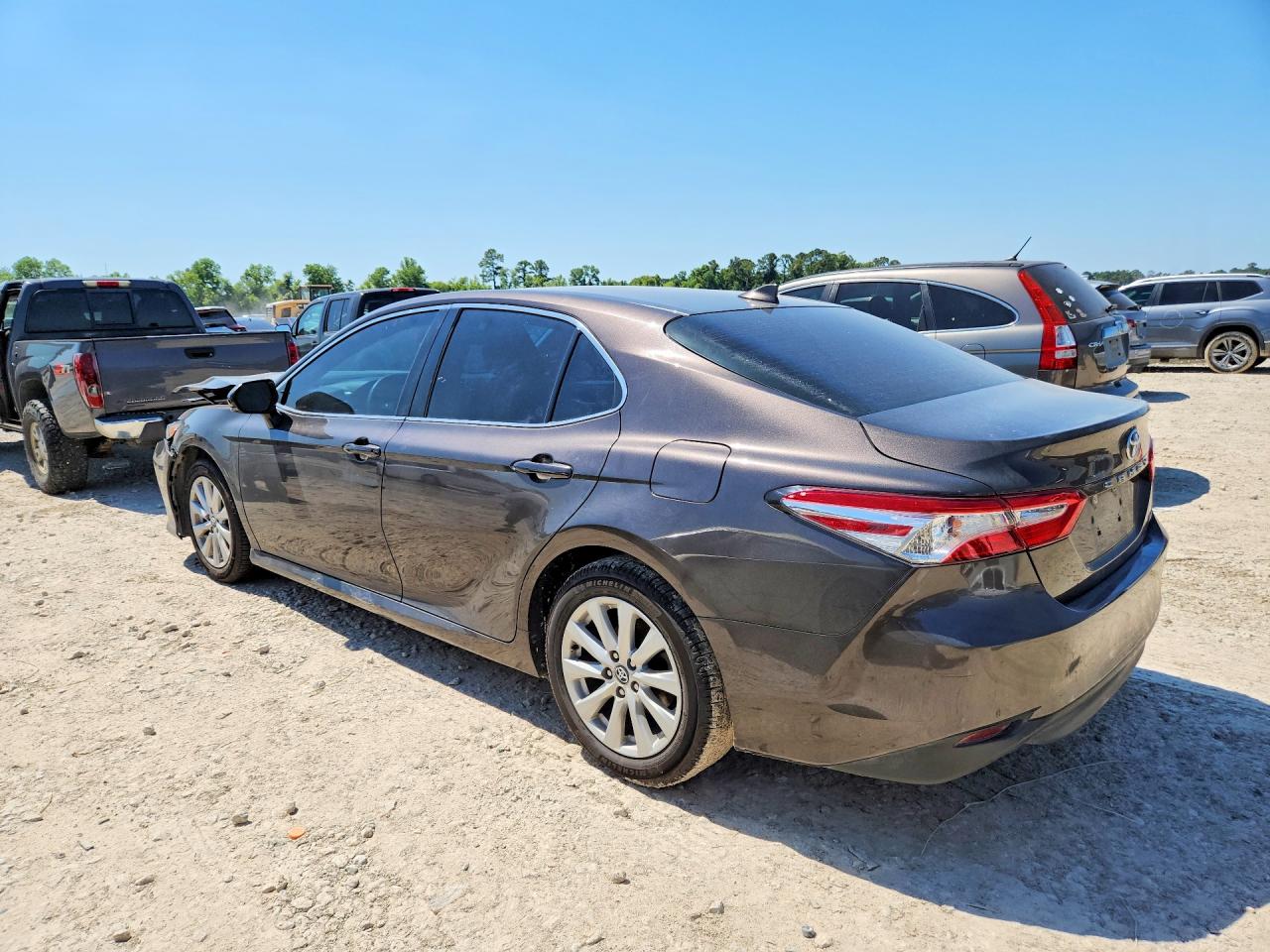 2020 Toyota Camry Le Коричневый vin: 4T1L11AK3LU301001
