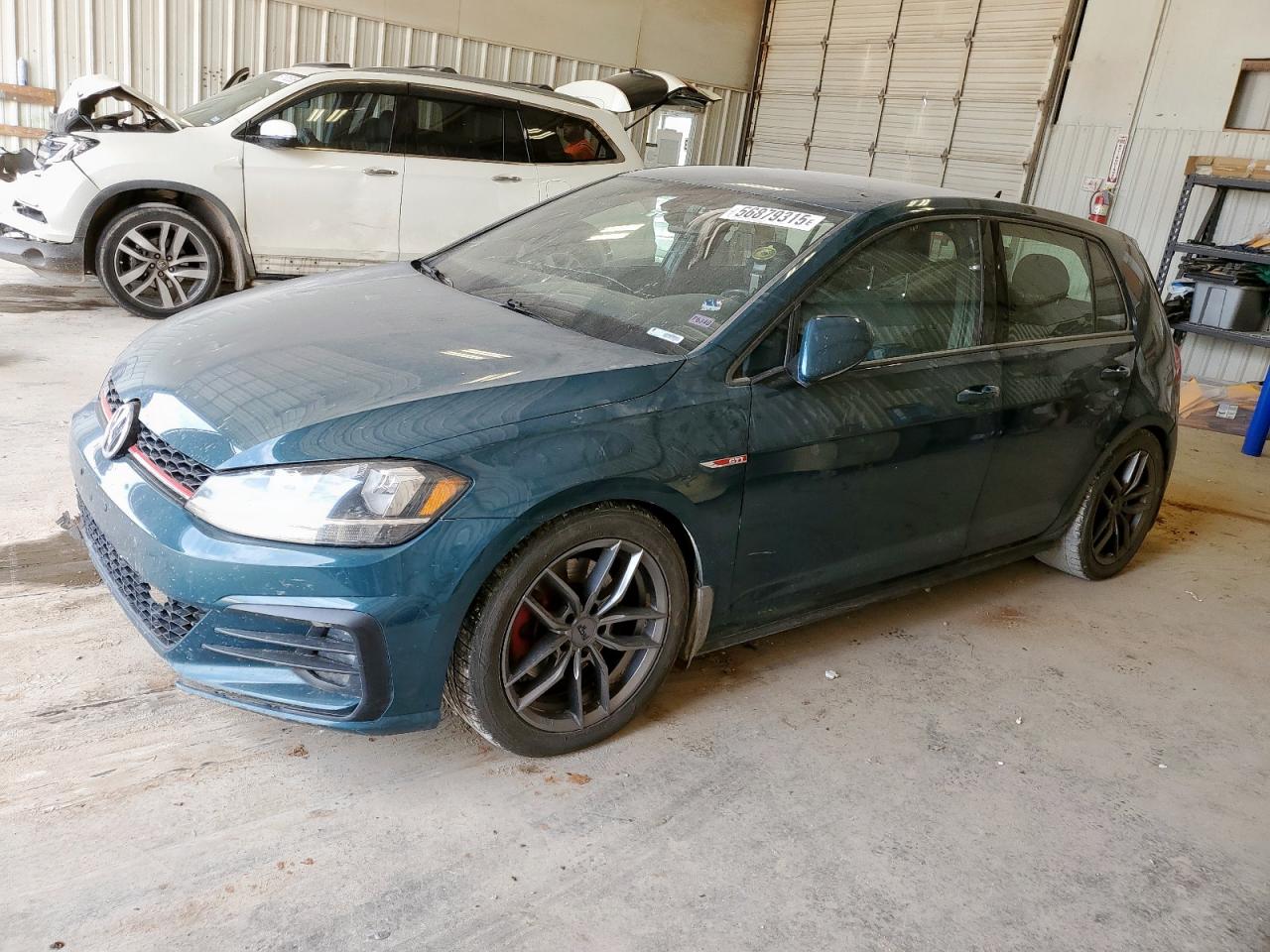 3VW447AU2JM261593