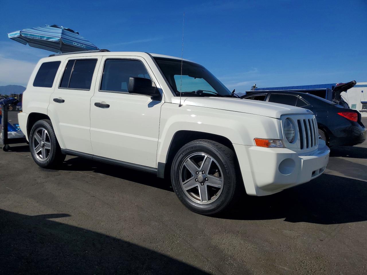 2009 Jeep Patriot Sport White vin: 1J4FT28B49D154214