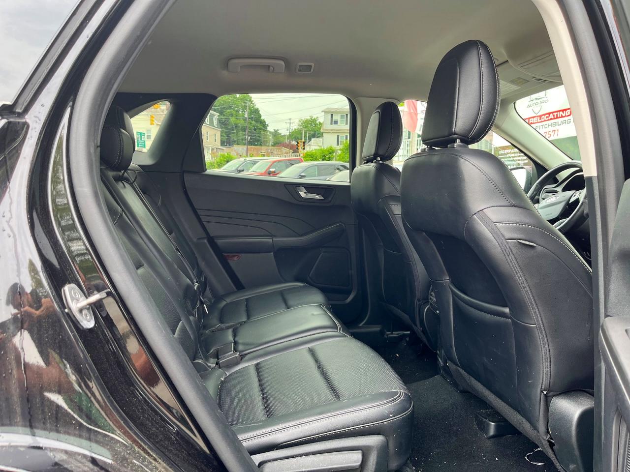 2021 Ford Escape Sel Черный vin: 1FMCU9H60MUA51314