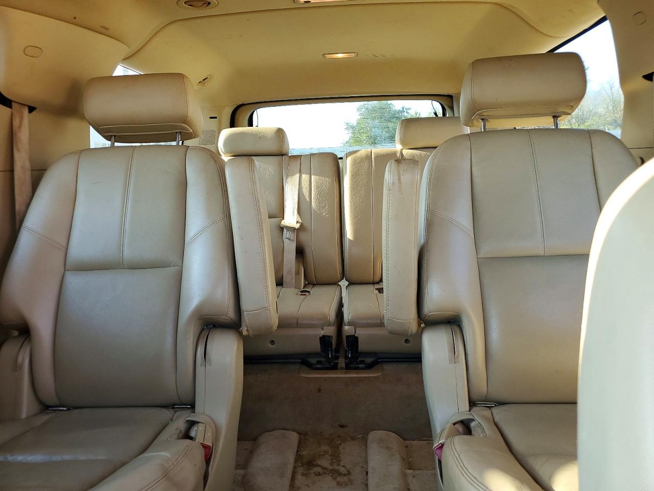 2008 Chevrolet Suburban C1500 Ls Burgundy vin: 3GNFC16078G198038