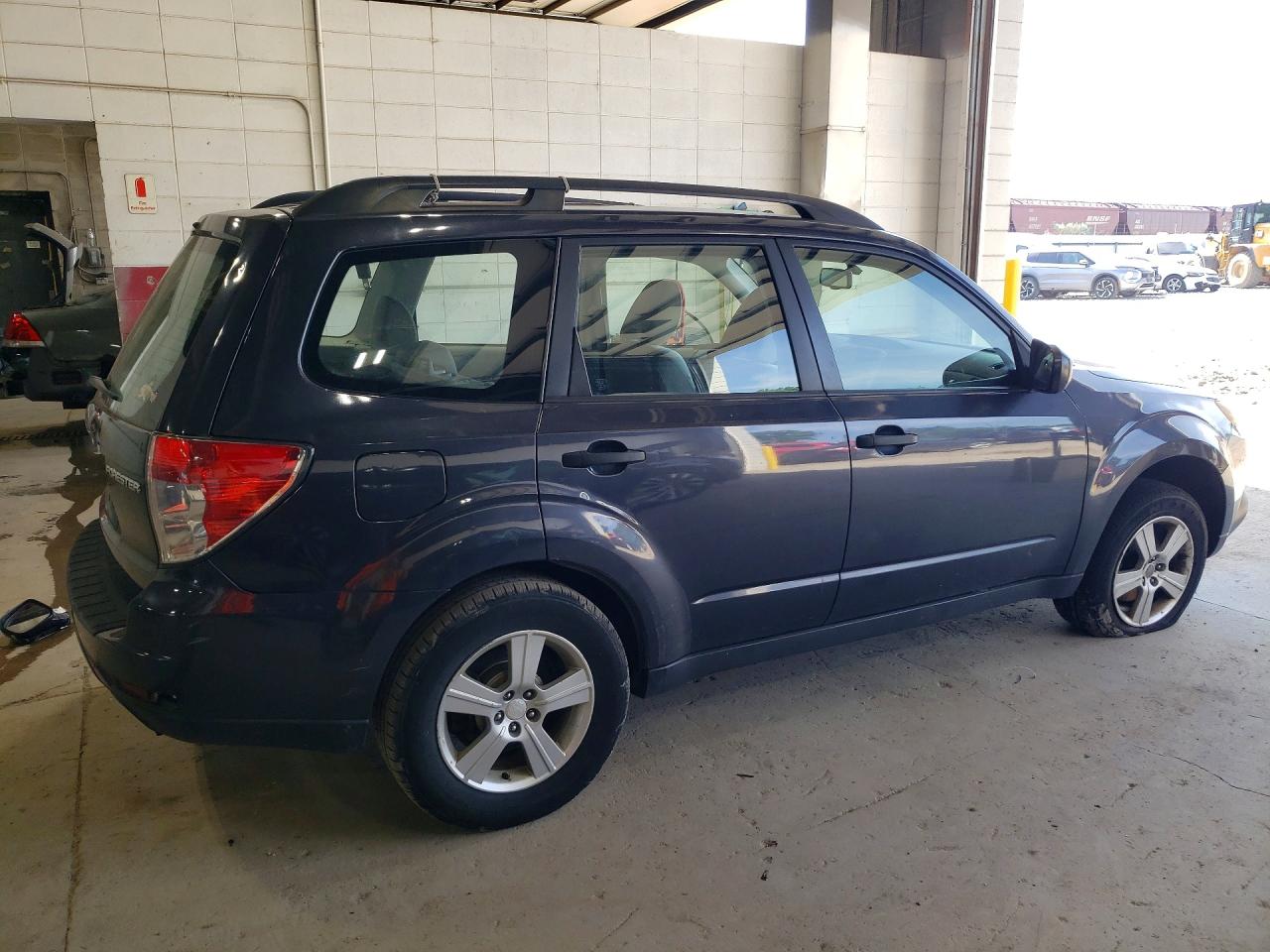 2012 Subaru Forester 2.5x Blue vin: JF2SHBBCXCH400725