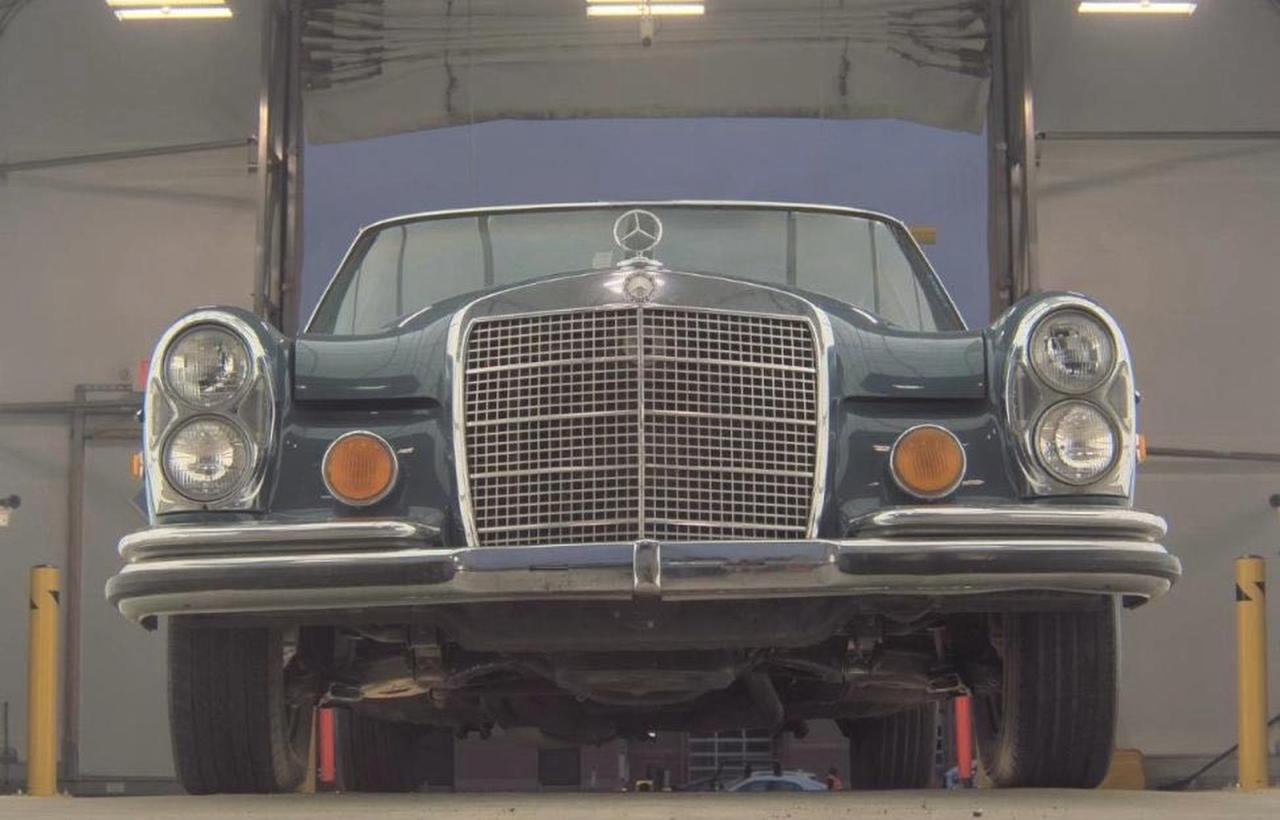 1972 Mercedes Benz 280 Se Blue vin: XXX1086712015098