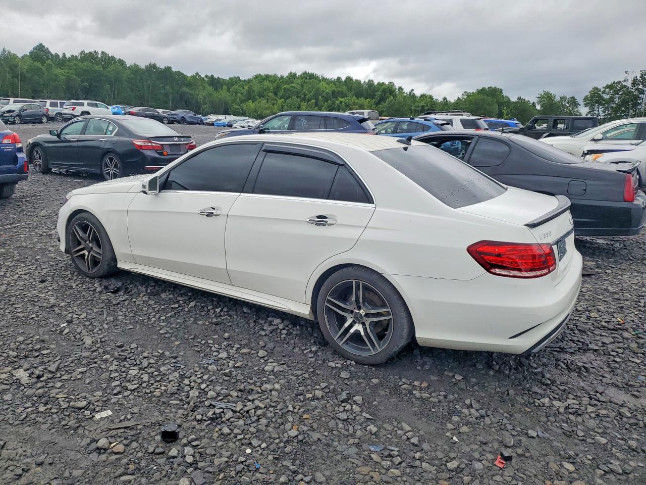 2014 Mercedes-benz E 350 4matic White vin: WDDHF8JB9EA854492