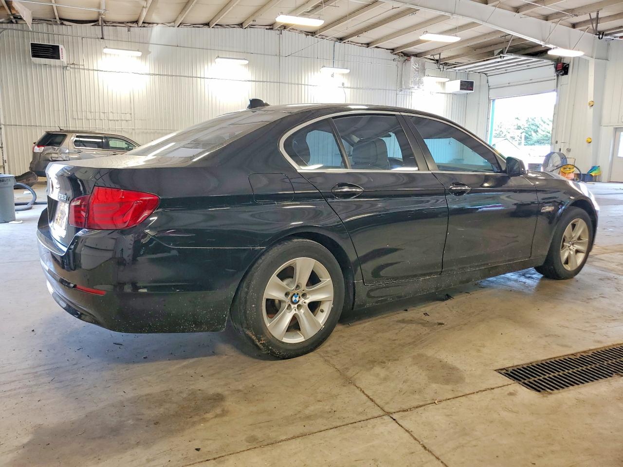 2013 Bmw 528 Xi Black vin: WBAXH5C54DD112050