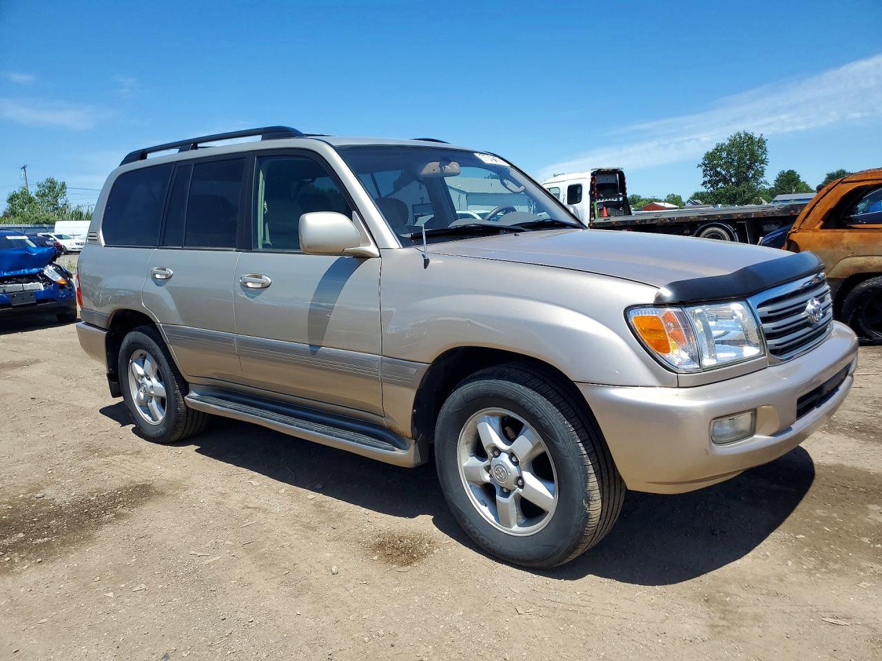2005 Toyota Land Cruiser Base Gold vin: JTEHT05J152070853