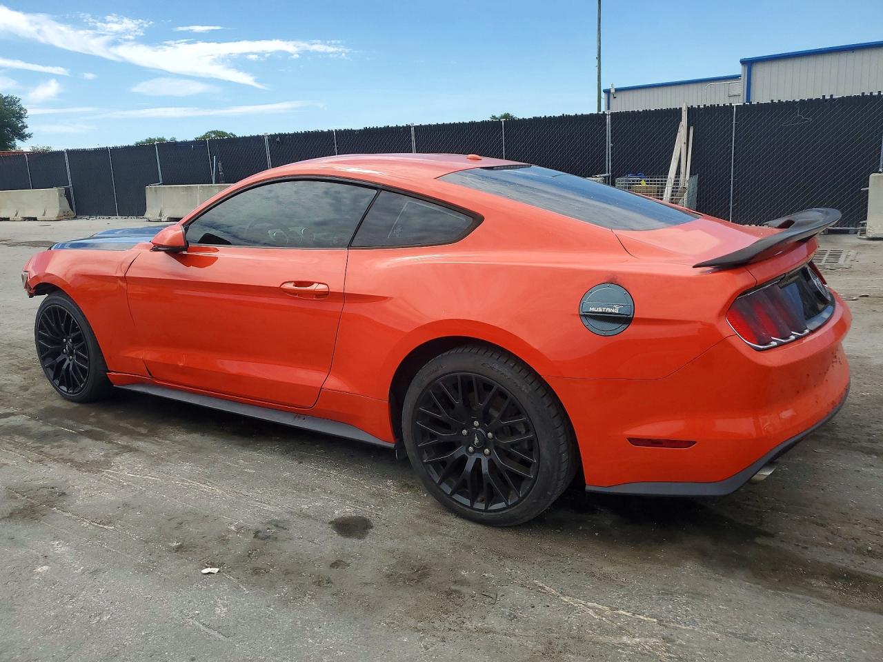 2015 Ford Mustang Оранжевый vin: 1FA6P8TH1F5398231