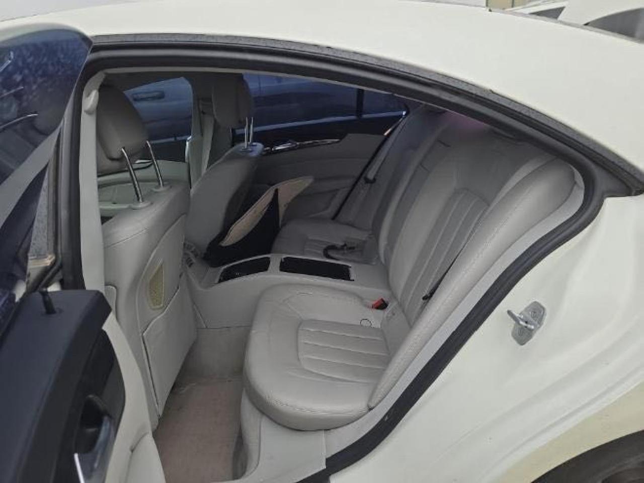 2012 Mercedes-benz Cls 550 White vin: WDDLJ7DB7CA015842