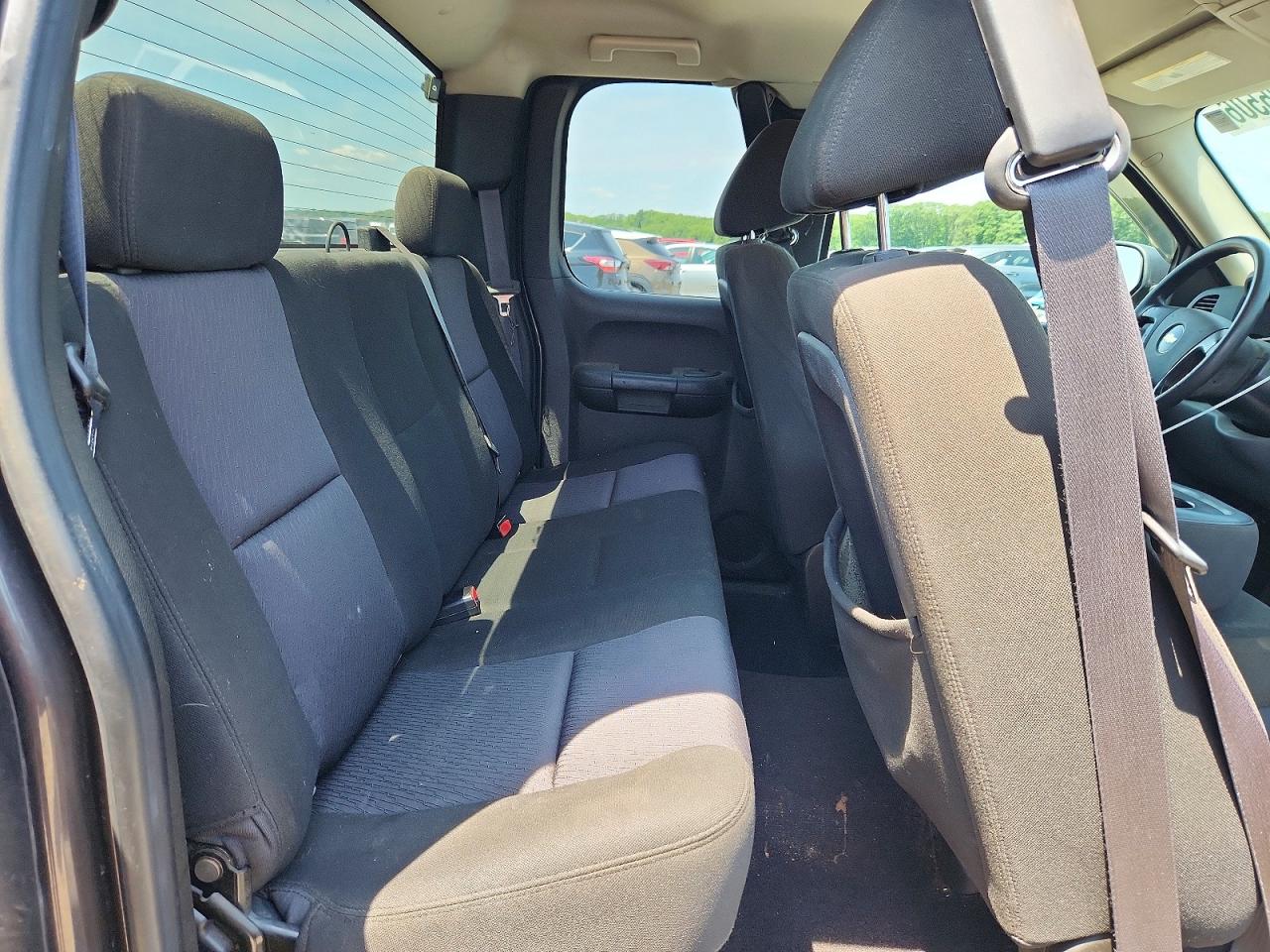 2010 Chevrolet Silverado K1500 Ls Gray vin: 1GCSKREA6AZ112758
