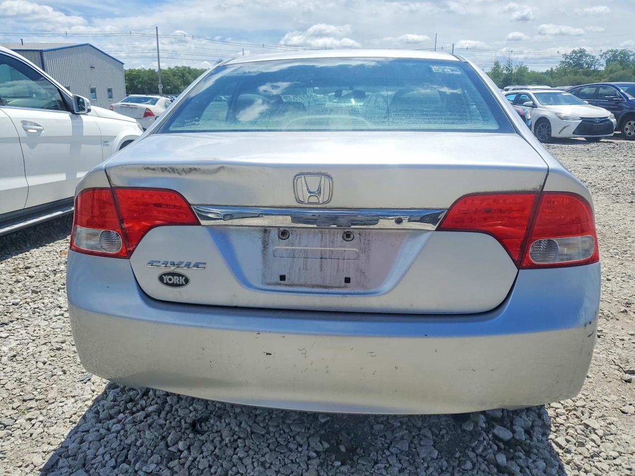 2010 Honda Civic Lx Silver vin: 2HGFA1F52AH317065