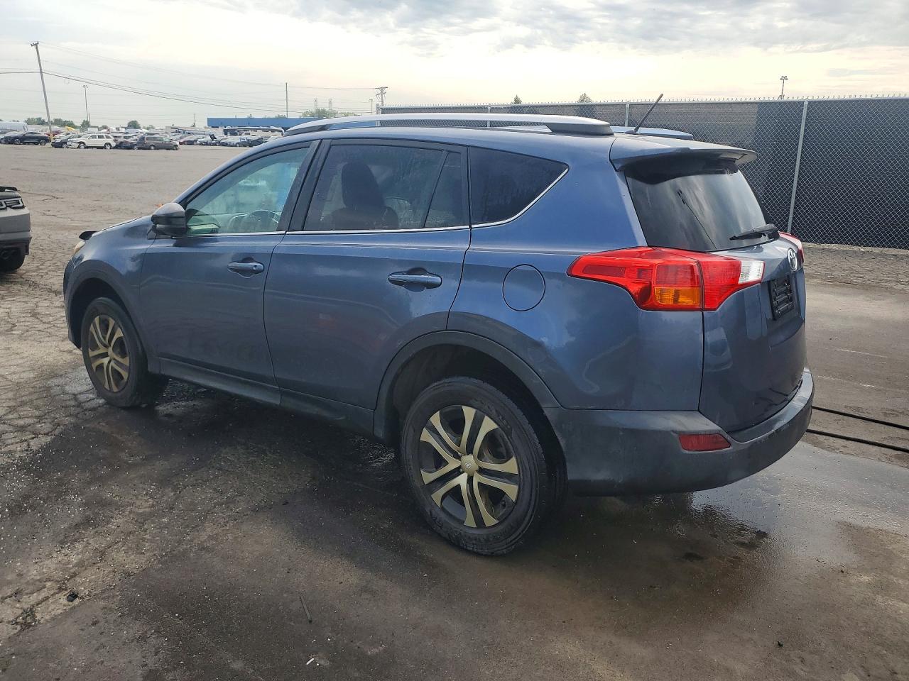 2013 Toyota Rav4 Le Синий vin: 2T3BFREV4DW094692
