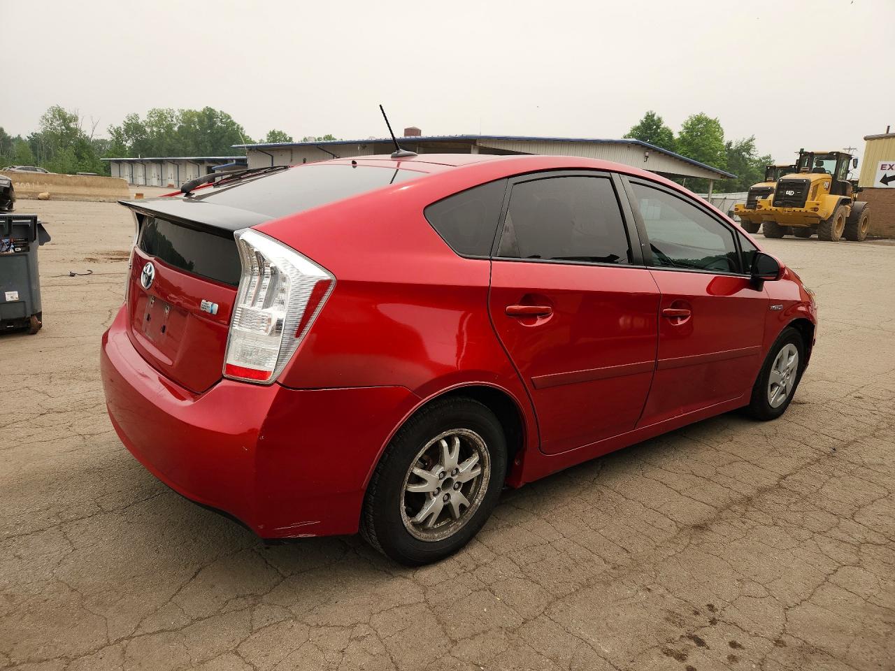 2010 Toyota Prius Iv Red vin: JTDKN3DU4A0050572