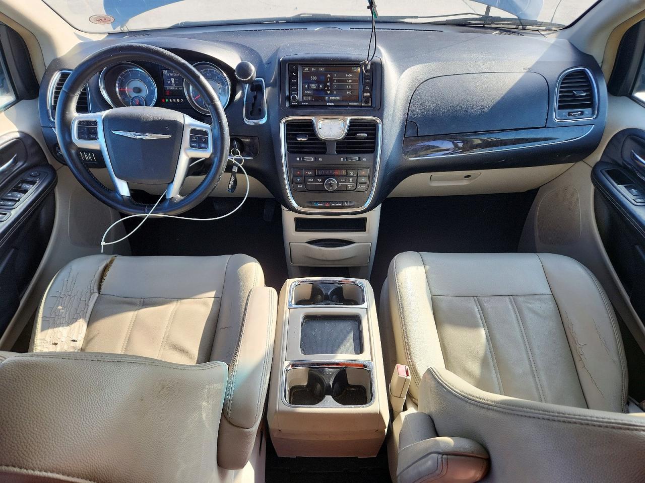2013 Chrysler Town & Country Touring Серебряный vin: 2C4RC1BG1DR645640
