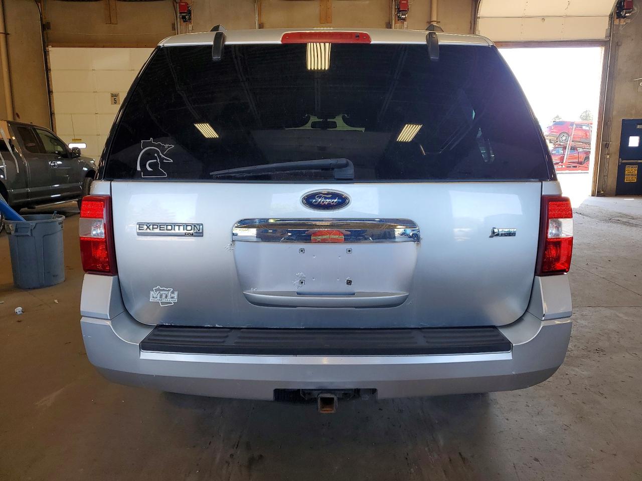 2010 Ford Expedition Xlt Gray vin: 1FMJU1G5XAEA76518