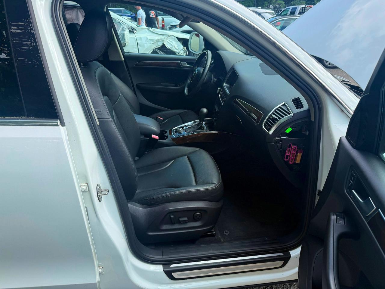 2012 Audi Q5 Premium Plus Белый vin: WA1LFAFP0CA06698