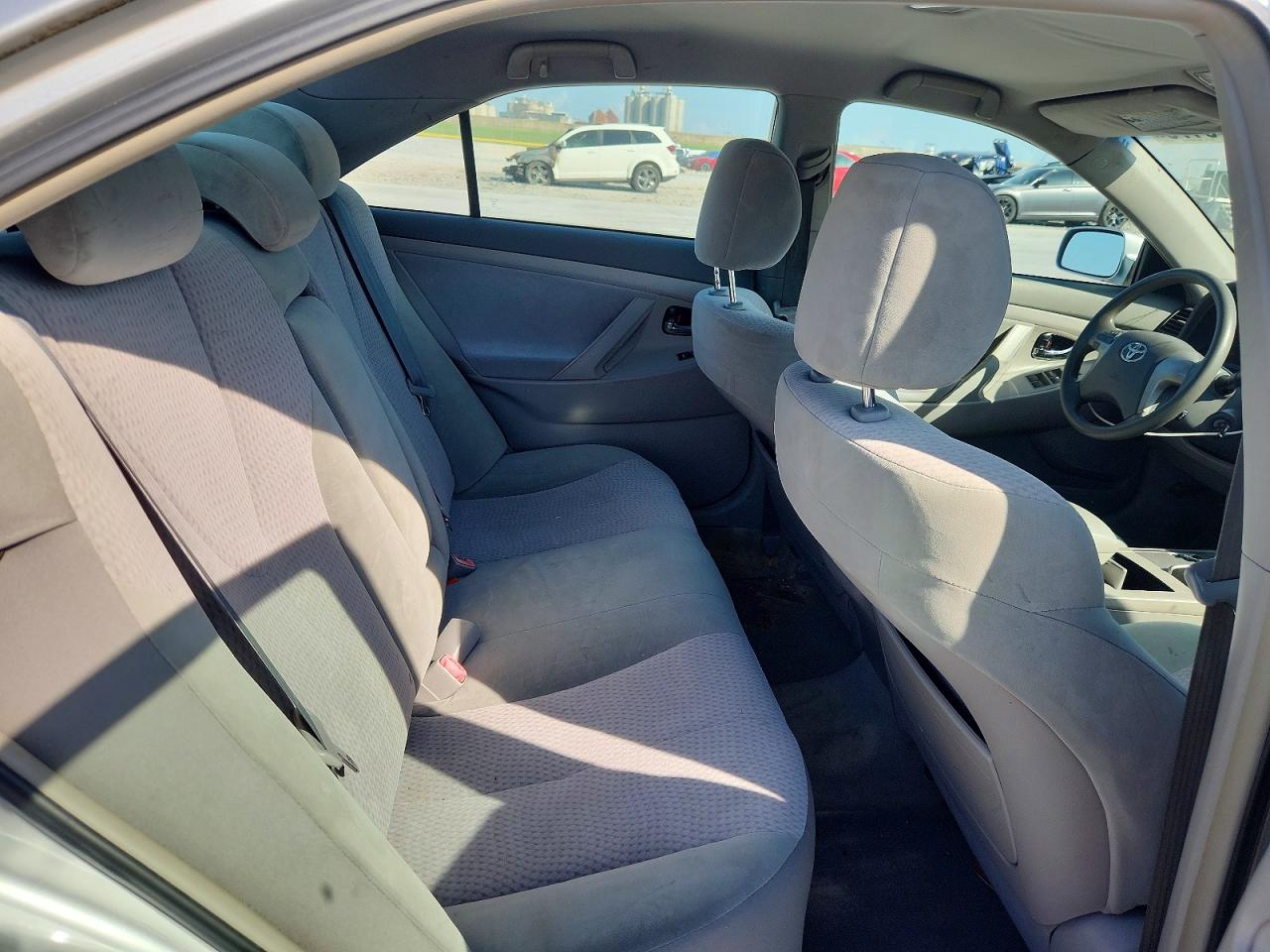 2010 Toyota Camry Le Silver vin: 4T1BF3EKXAU103449