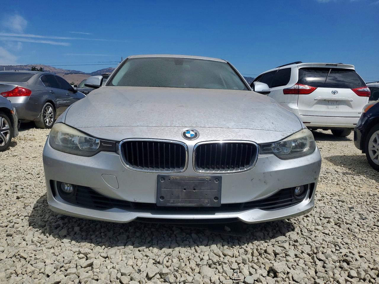 2013 Bmw 328 I Sulev Серебряный vin: WBA3C1G57DNR46551