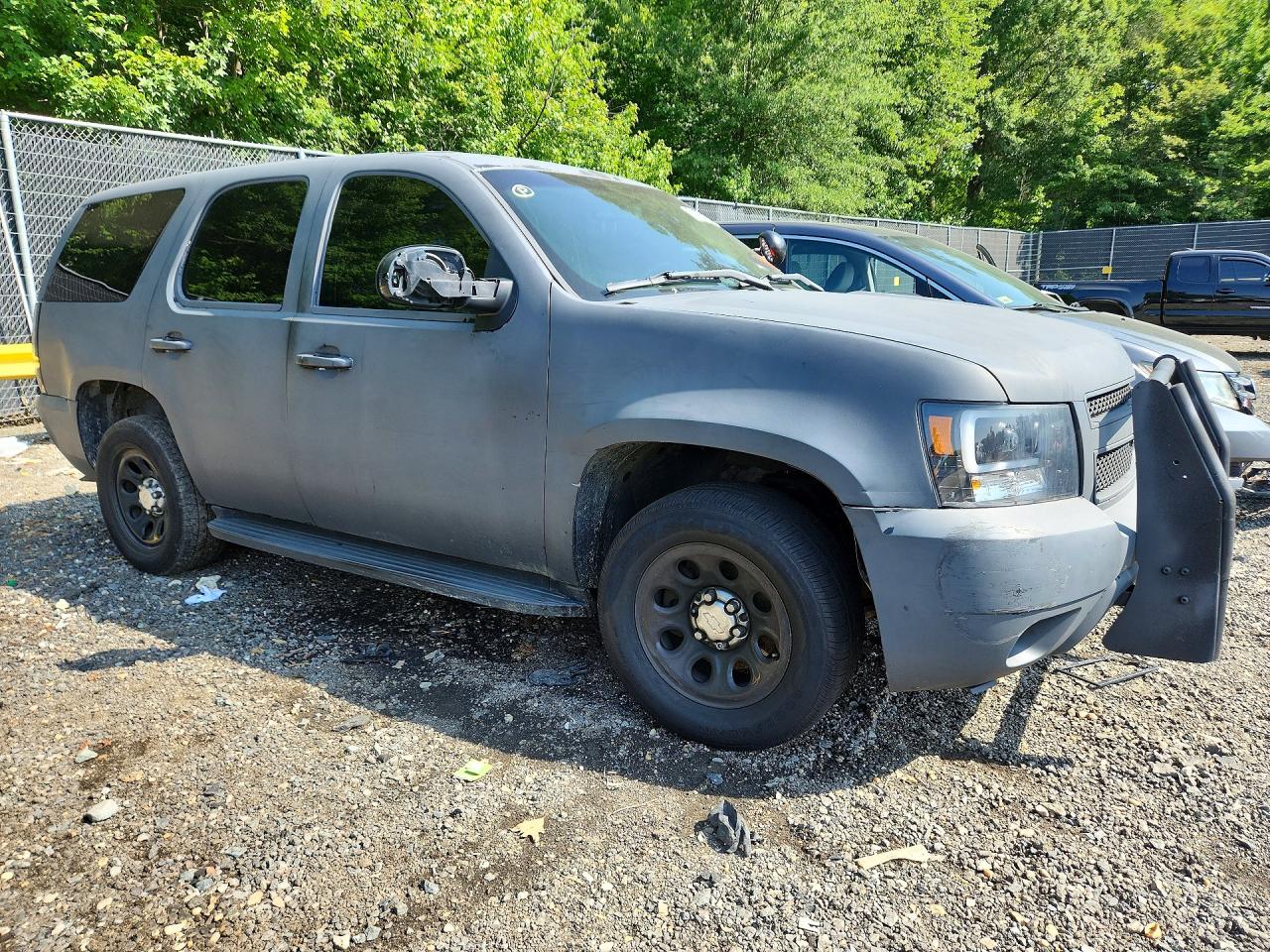 2010 Chevrolet Tahoe C1500 Ls Gray vin: 1GNMCAE09AR238831