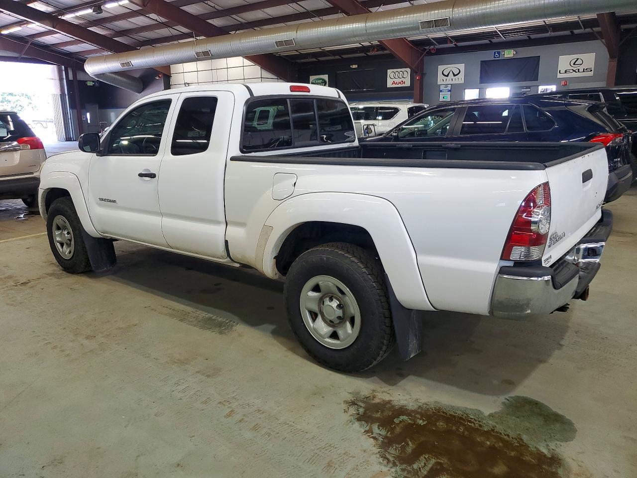 2011 Toyota Tacoma Access Cab White vin: 5TFUU4EN8BX011078