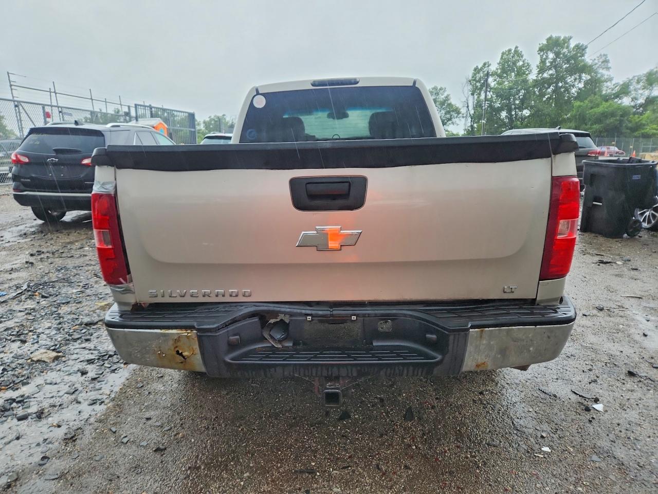 2007 Chevrolet Silverado K1500 Silver vin: 2GCEK19C271720059