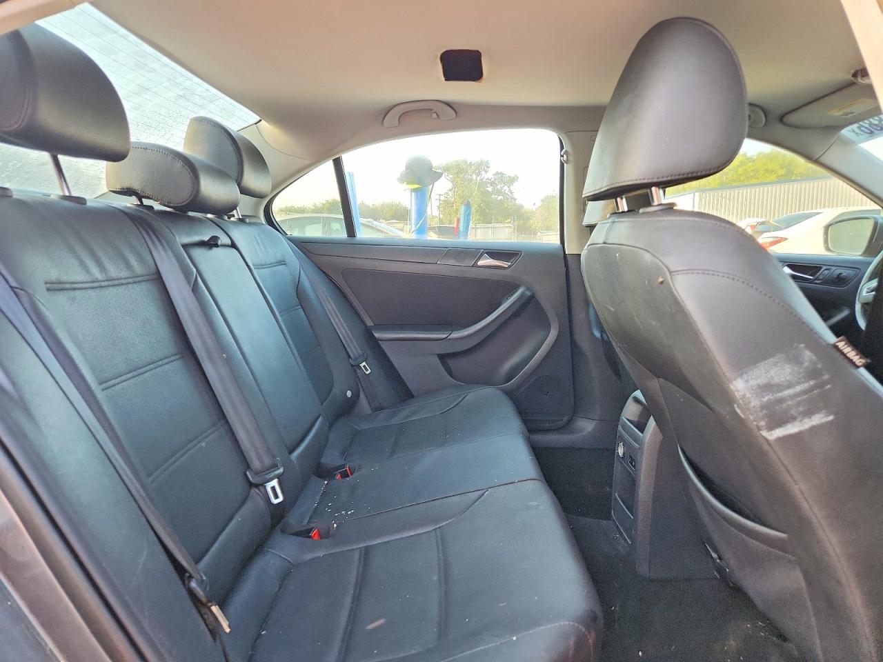 2011 Volkswagen Jetta Se Gray vin: 3VWBX7AJ3BM046794