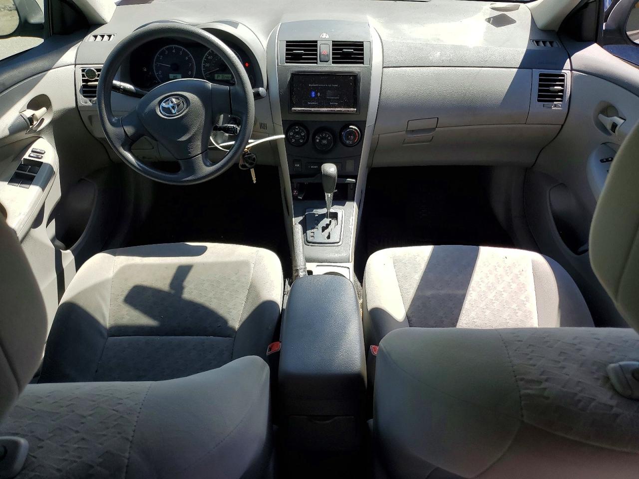 2009 Toyota Corolla Le Silver vin: 1NXBU40E79Z066322