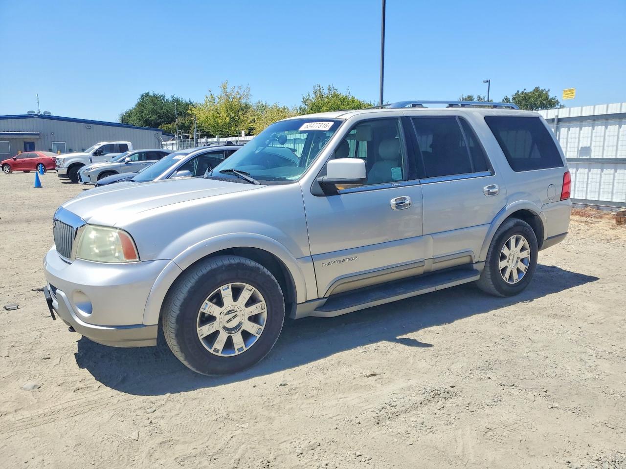 2003 Lincoln Navigator Silver vin: 5LMFU28R63LJ00662
