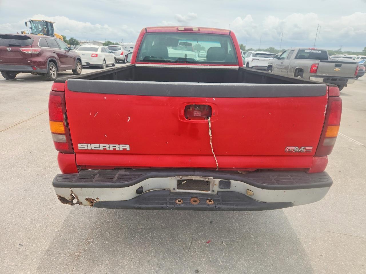 2002 Gmc New Sierra C1500 Red vin: 1GTEC14W22Z327757