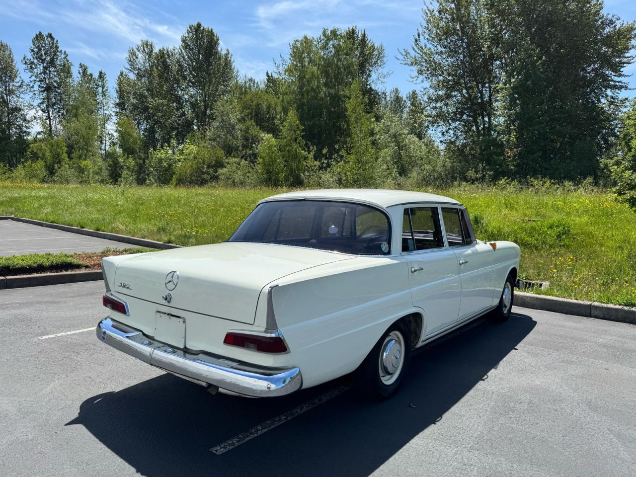 1965 Mercedes Benz 190 Белый vin: 11001010128181