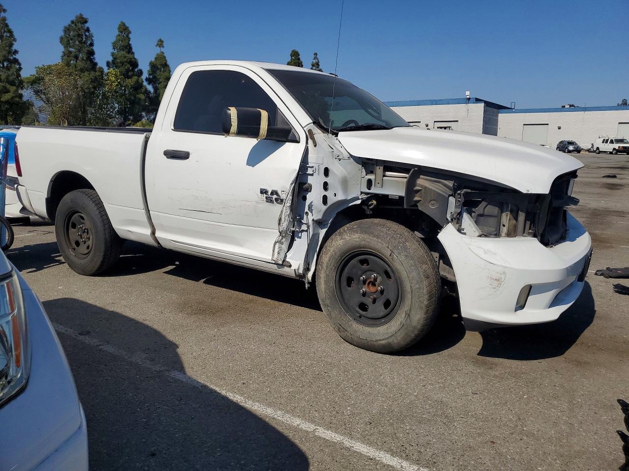 2015 Ram 1500 St White vin: 3C6JR6AG2FG698793
