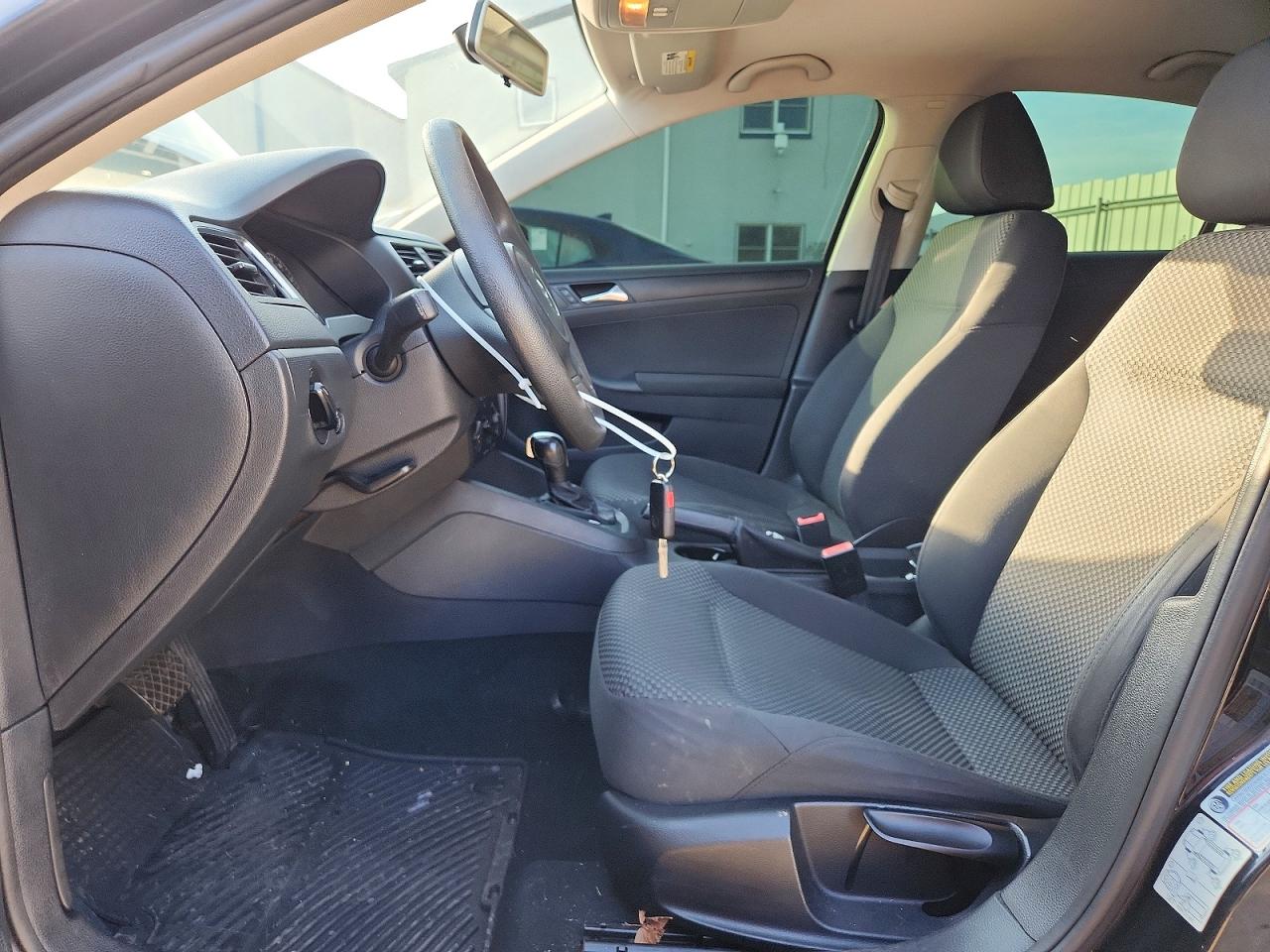 2011 Volkswagen Jetta Base Black vin: 3VW2K7AJ9BM058415