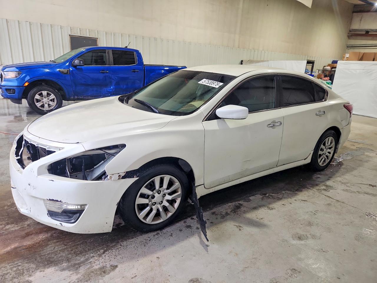 2013 Nissan Altima 2.5 Red vin: 1N4AL3AP8DN569895