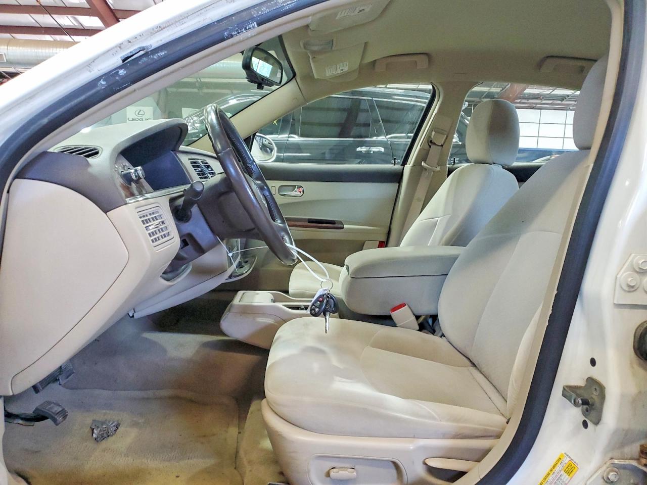 2008 Buick Lacrosse Cx White vin: 2G4WC582481136115
