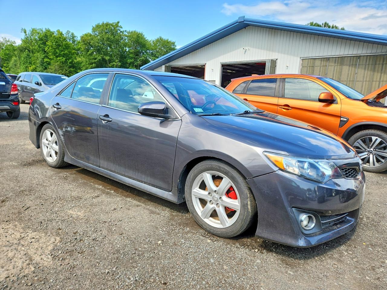 2014 Toyota Camry Le Gray vin: 4T4BF1FK4ER338279