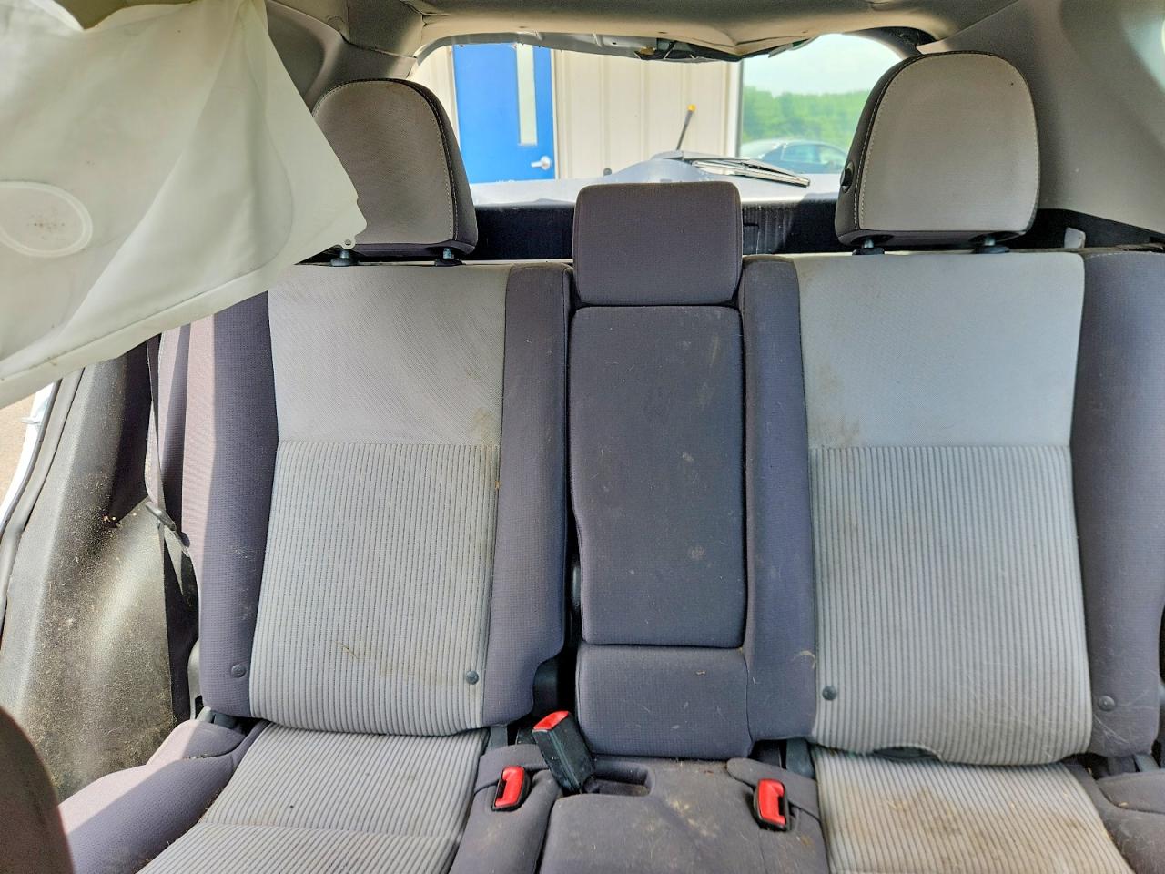 2015 Toyota Rav4 Xle White vin: 2T3WFREVXFW233650