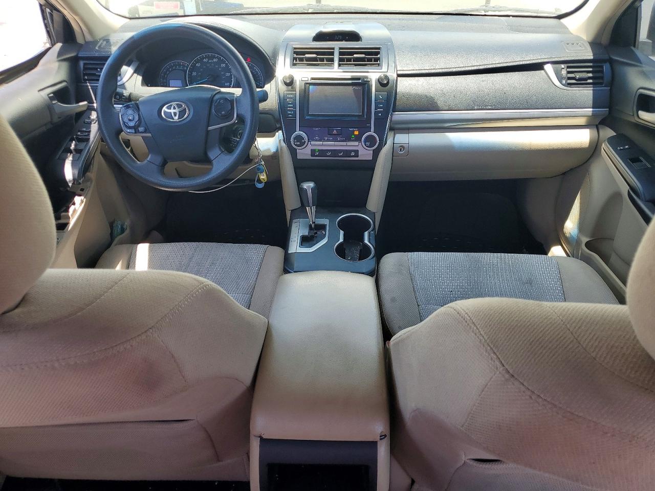 2012 Toyota Camry Le White vin: 4T1BF1FK1CU542755