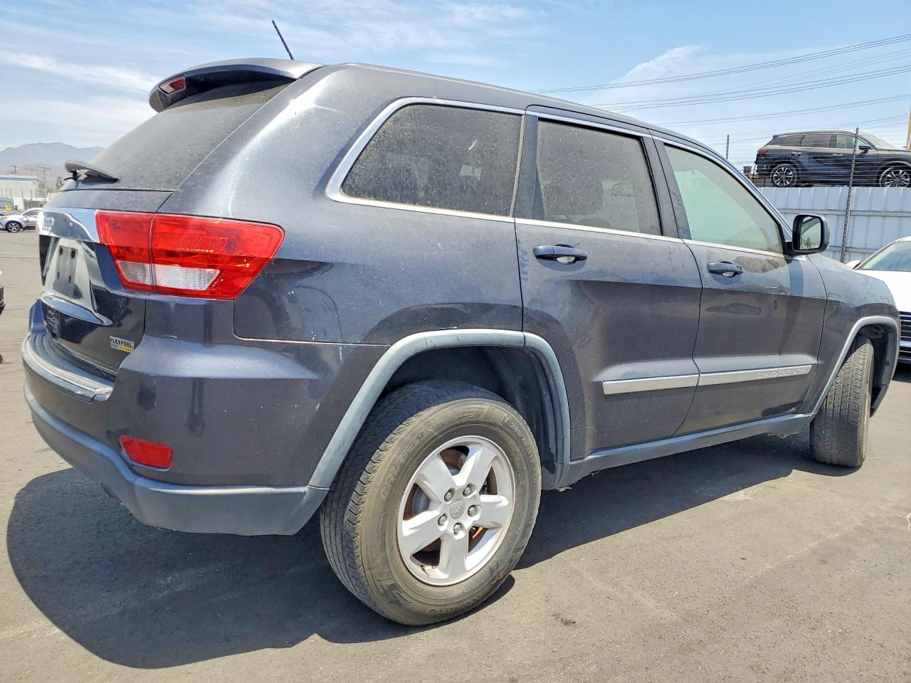 2013 Jeep Grand Cherokee Laredo Blue vin: 1C4RJEAG4DC648569